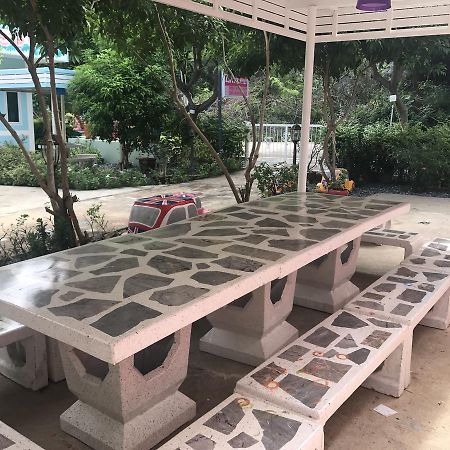 Maiyok Resort Ko Si Chang Buitenkant foto