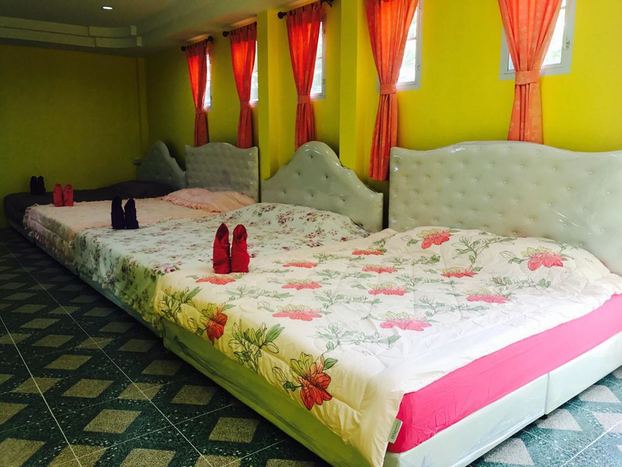 Maiyok Resort Ko Si Chang Buitenkant foto